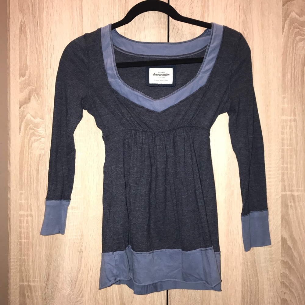 Women’s Abercrombie Kids top size XS